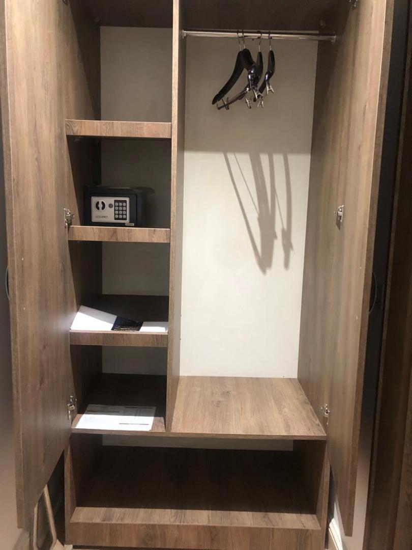 Crownsville Hotel - Airport Road بورت هاركورت المظهر الخارجي الصورة