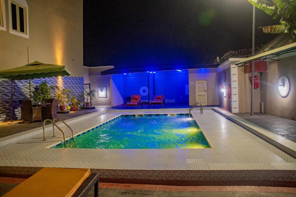 Crownsville Hotel - Airport Road بورت هاركورت المظهر الخارجي الصورة